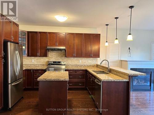 2429 Presquile Drive, Oakville, ON - Indoor Photo Showing Kitchen With Double Sink