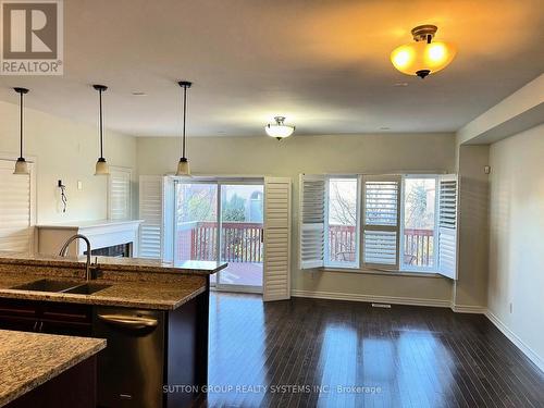 2429 Presquile Drive, Oakville, ON - Indoor Photo Showing Kitchen With Double Sink