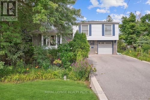 557 Trafford Crescent, Oakville (Bronte West), ON - Outdoor