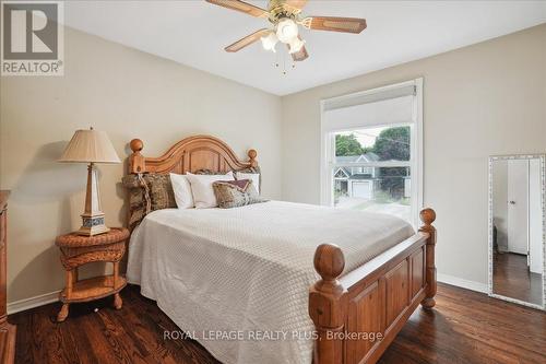 557 Trafford Crescent, Oakville (Bronte West), ON - Indoor Photo Showing Bedroom