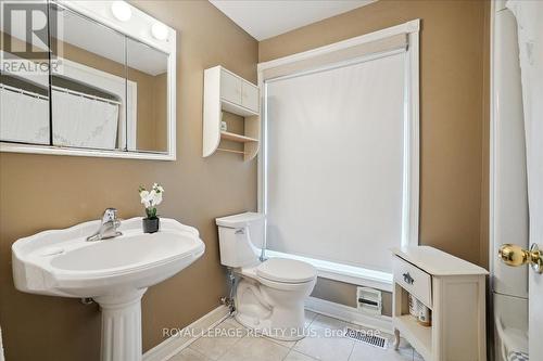 557 Trafford Crescent, Oakville (Bronte West), ON - Indoor Photo Showing Bathroom