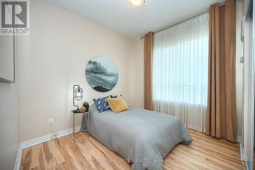 1207 - 3504 Hurontario Street, Mississauga (Fairview), ON - Indoor Photo Showing Bedroom