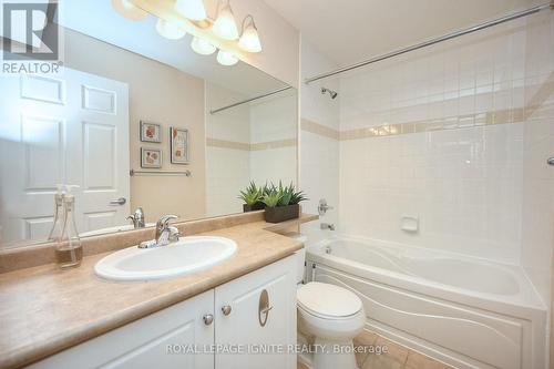 1207 - 3504 Hurontario Street, Mississauga (Fairview), ON - Indoor Photo Showing Bathroom