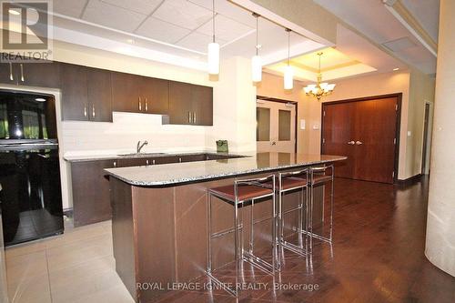 1207 - 3504 Hurontario Street, Mississauga (Fairview), ON - Indoor Photo Showing Kitchen