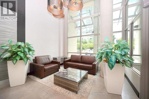 1207 - 3504 Hurontario Street, Mississauga (Fairview), ON - Indoor Photo Showing Living Room