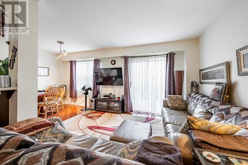 106 - 2120 Rathburn Road E, Mississauga (Rathwood), ON - Indoor Photo Showing Living Room