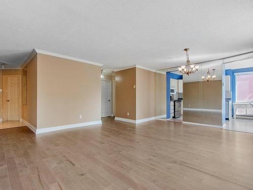 Living room - 301-4470 Ch. Des Cageux, Laval (Chomedey), QC 