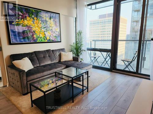 2601 - 38 Grenville Street, Toronto (Bay Street Corridor), ON - Indoor Photo Showing Living Room