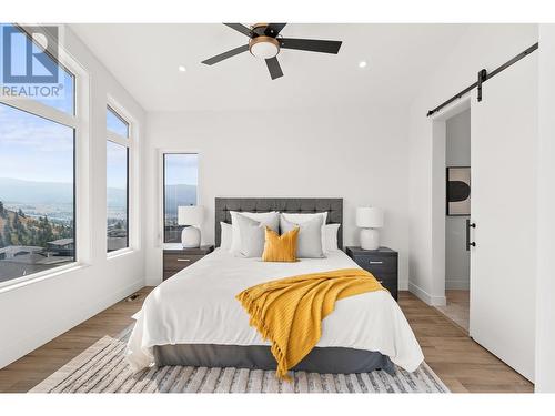 901 Melrose Street, Kelowna, BC - Indoor Photo Showing Bedroom