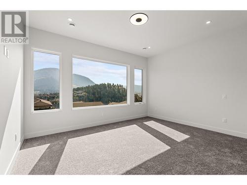 901 Melrose Street, Kelowna, BC - Indoor Photo Showing Other Room