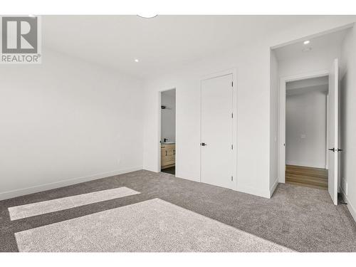 901 Melrose Street, Kelowna, BC - Indoor Photo Showing Other Room