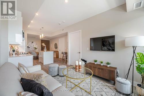 206 - 1316 Kingston Road, Toronto (Birchcliffe-Cliffside), ON - Indoor Photo Showing Living Room