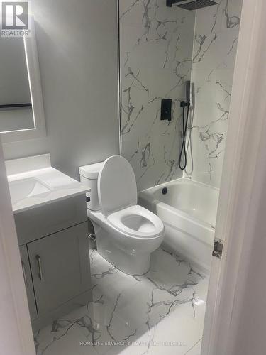 204 - 25 Kensington Road, Brampton, ON - Indoor Photo Showing Bathroom