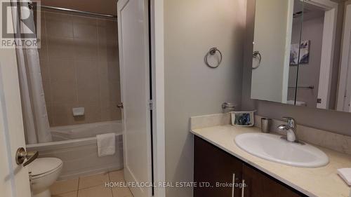 # 1821 - 20 Blue Jays Way, Toronto (Waterfront Communities), ON - Indoor Photo Showing Bathroom