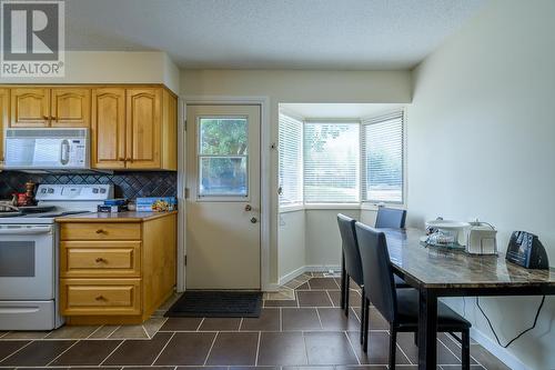 925 Serle Road, Kamloops, BC - Indoor