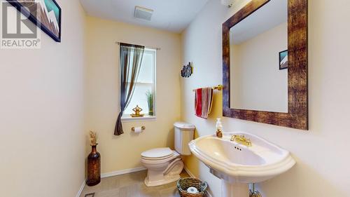 519 31St  S Avenue, Cranbrook, BC - Indoor Photo Showing Bathroom