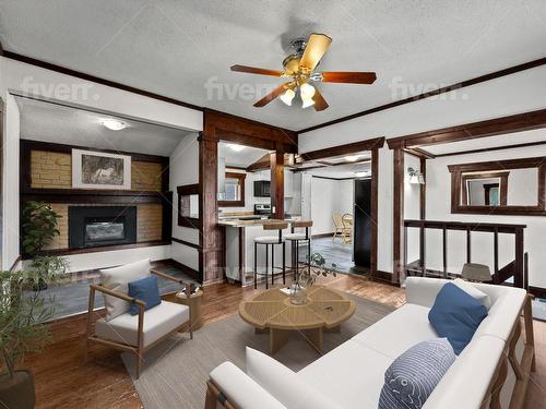 644 Pleasant Street, Kamloops, BC - Indoor Photo Showing Living Room With Fireplace