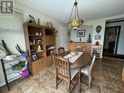 4062 Mckinley Drive, Lac La Hache, BC - Indoor Photo Showing Dining Room