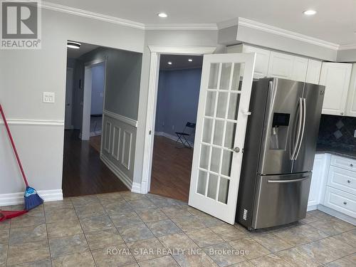 118 Tiller Trail, Brampton (Fletcher'S Creek Village), ON - Indoor Photo Showing Kitchen