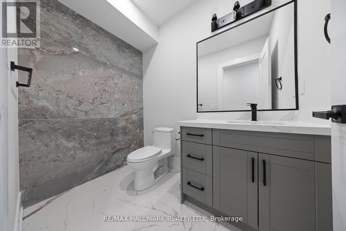 1 Spruceview Place, Whitchurch-Stouffville (Ballantrae), ON - Indoor Photo Showing Bathroom