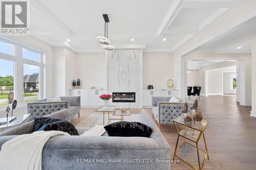 1 Spruceview Place, Whitchurch-Stouffville (Ballantrae), ON - Indoor Photo Showing Living Room With Fireplace