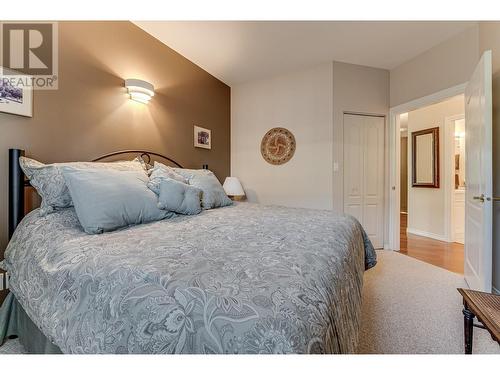 2642 Golf View Place, Blind Bay, BC - Indoor Photo Showing Bedroom