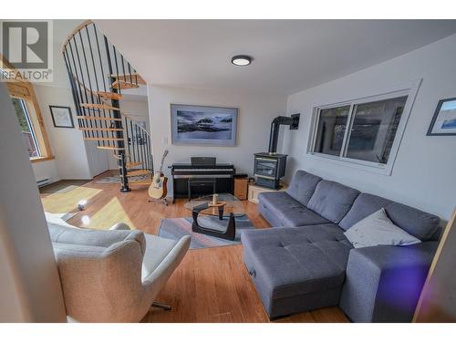 2364 Catt Point Road, Terrace, BC - Indoor Photo Showing Living Room