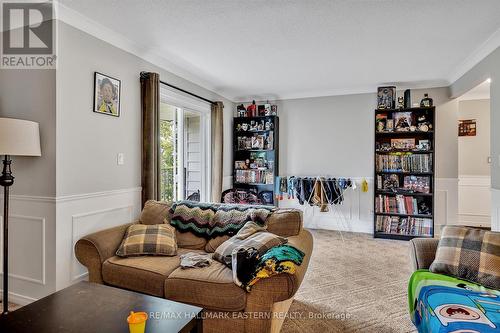 791 Stocker Road, Peterborough (Otonabee), ON - Indoor Photo Showing Living Room