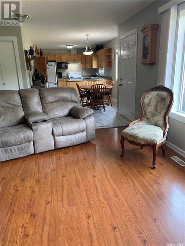 909 Prince Street, Hudson Bay, SK - Indoor Photo Showing Living Room