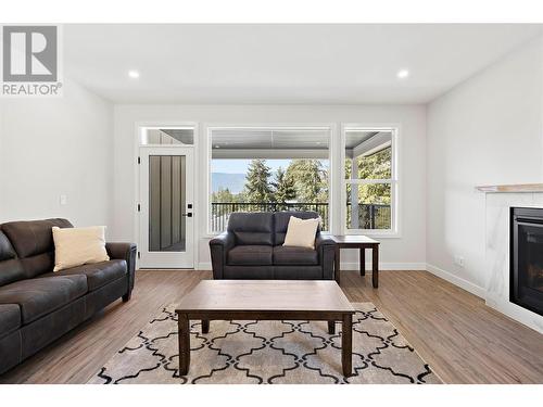 2991 27 Street Ne, Salmon Arm, BC - Indoor Photo Showing Living Room With Fireplace