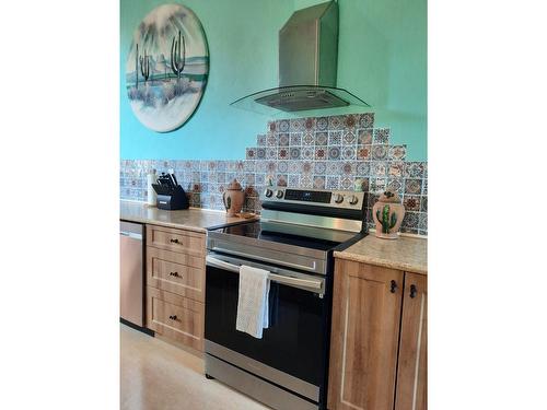 405 Elkhorn Street, Greenwood, BC - Indoor Photo Showing Kitchen