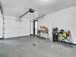 Garage - 