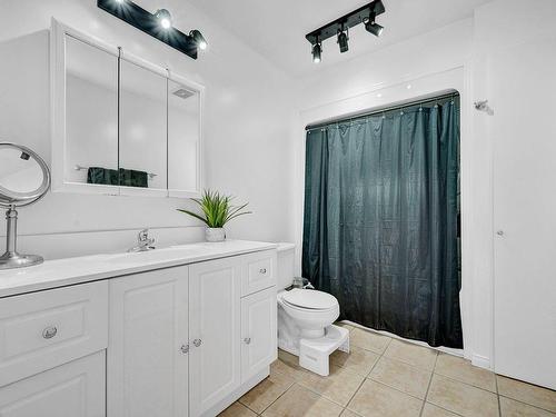 Salle de bains - 941  - 943 Rue Du Joli-Bourg, Saint-Jérôme, QC - Indoor Photo Showing Bathroom