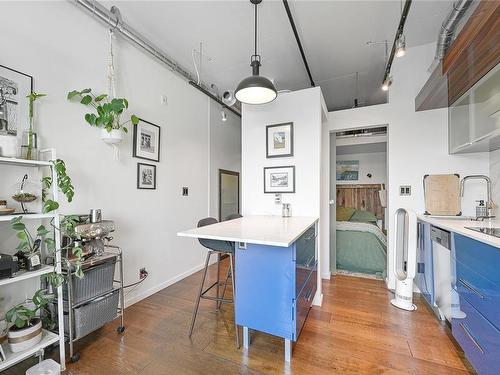 434-1029 View St, Victoria, BC - Indoor Photo Showing Kitchen