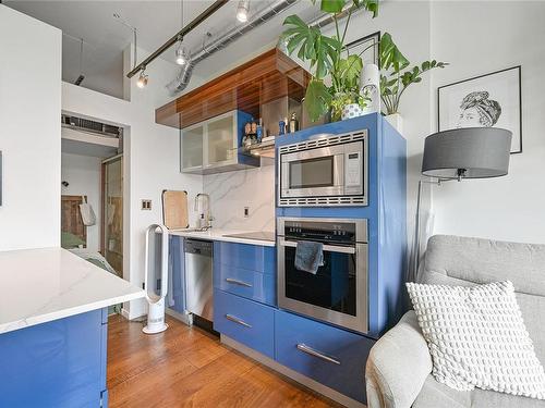 434-1029 View St, Victoria, BC - Indoor Photo Showing Kitchen