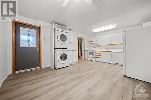 137 Elm Street, Ottawa, ON - Indoor Photo Showing Laundry Room