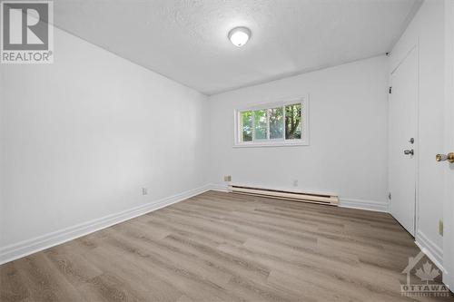 137 Elm Street, Ottawa, ON - Indoor Photo Showing Other Room