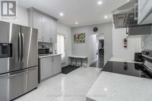 5057 -5063 Bridge Street, Niagara Falls, ON - Indoor Photo Showing Kitchen