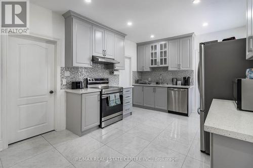 5057 -5063 Bridge Street, Niagara Falls, ON - Indoor Photo Showing Kitchen