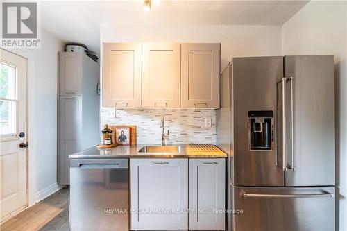 144 Dufferin Street E, St. Catharines, ON - Indoor Photo Showing Kitchen With Stainless Steel Kitchen