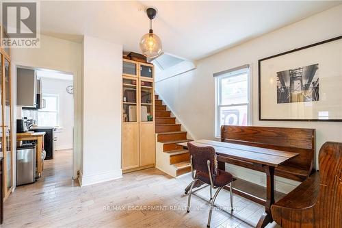 144 Dufferin Street E, St. Catharines, ON - Indoor Photo Showing Dining Room