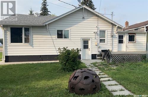 122 1St Avenue W, Canora, SK - Outdoor