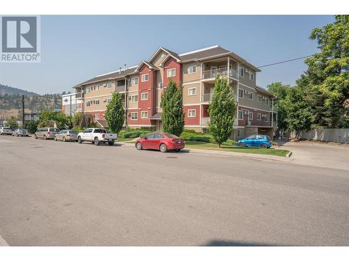 345 Mills Road Unit# 305, Kelowna, BC - Outdoor With Facade