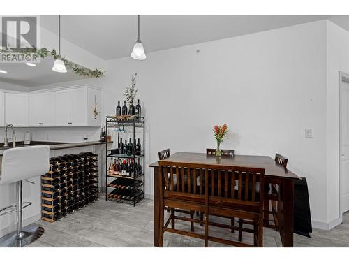 345 Mills Road Unit# 305, Kelowna, BC - Indoor Photo Showing Dining Room