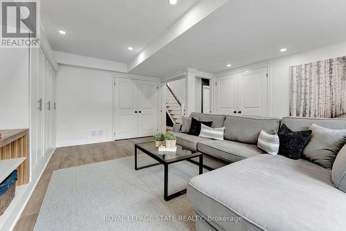 165 Hillcrest Avenue, Hamilton (Greensville), ON - Indoor Photo Showing Living Room