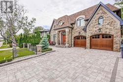 1256 MINEOLA GARDENS  Mississauga (Mineola), ON L5G 3Y3