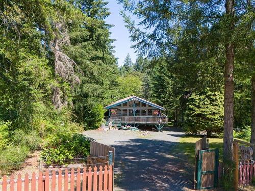 4353 Macaulay Rd, Black Creek, BC 