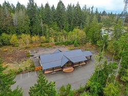 230 Rupert Rd EAST Qualicum Beach, BC V9K 1R3