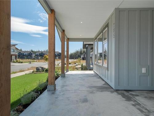 725 Beaver Creek Blvd, Campbell River, BC 