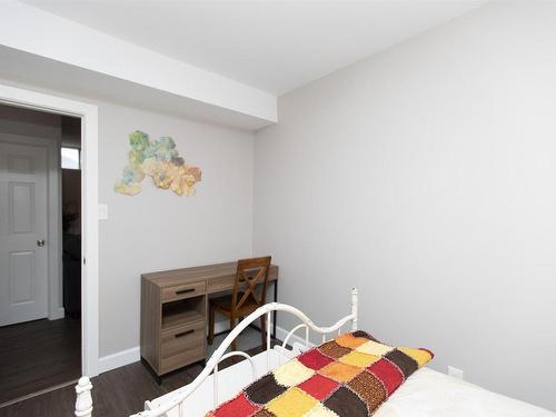 110 Empress Avenue S, Thunder Bay, ON - Indoor Photo Showing Bedroom